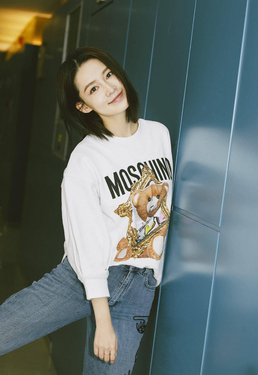 高个子|这个夏天不用秀腿也很时髦,这5个明星穿搭超显瘦,腿粗不用怕