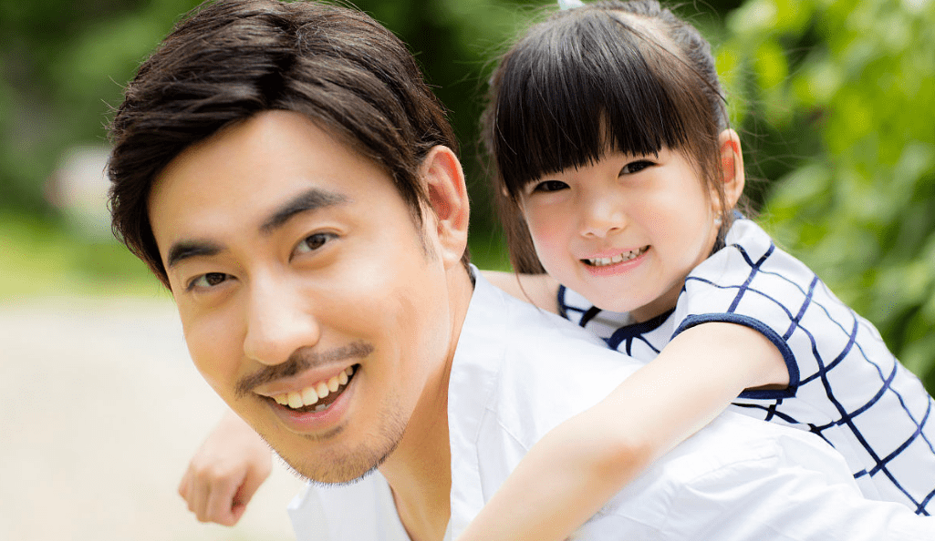 成龙女儿认父完整版 158d9c81abb048f0bbf060452a14034e.png