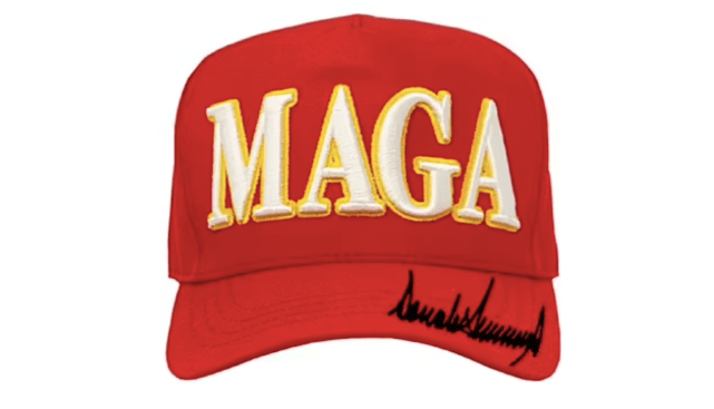 美国|特朗普公布了最新版的MAGA帽子 金色镶边 还有他亲笔签名