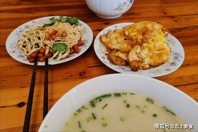 干絲|江蘇大哥賣奇葩早餐，6元1碗連骨帶鱗一起燉，鹽城人天天驅(qū)車來吃