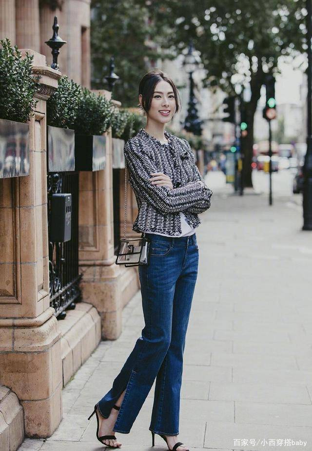 身材|梁洛施身材、气质好女神，小香风外套配牛仔裤，哪像3娃的妈妈？