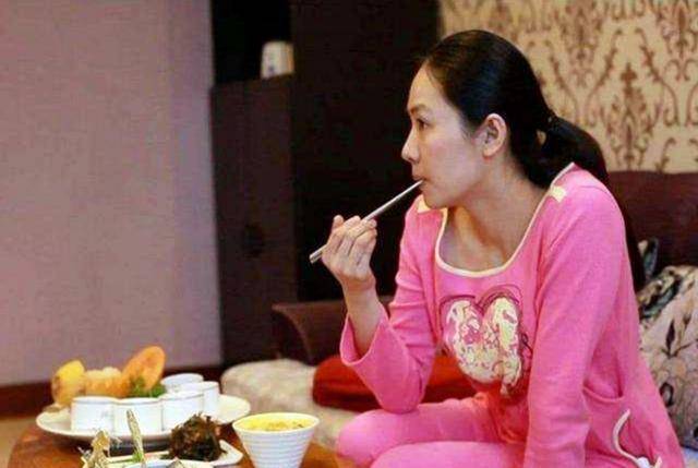 子宫|坐月子是30天还是42天？都不是，宝妈有这些表现，说明能出月子了