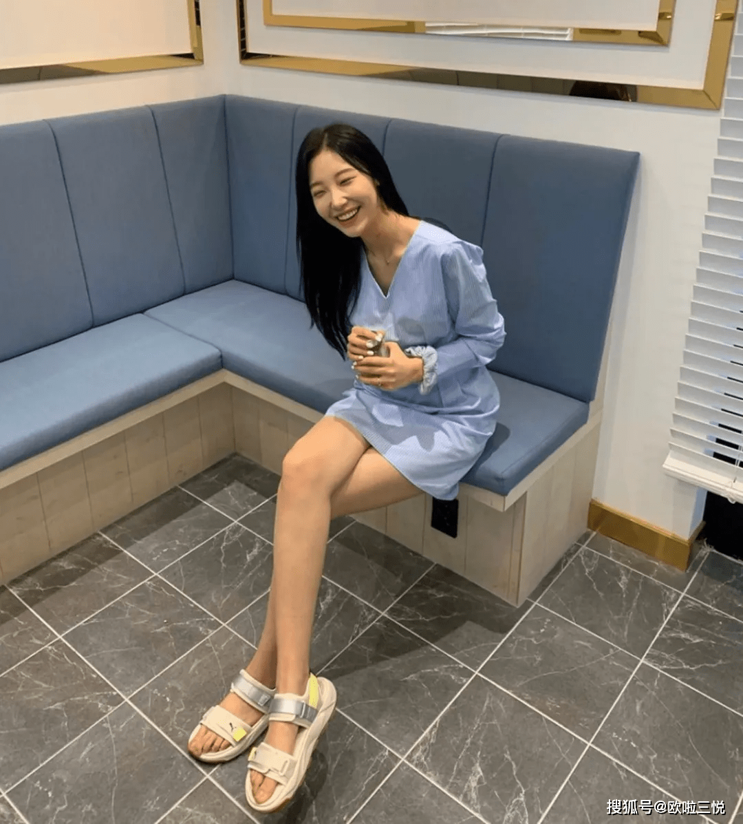 拖鞋|夏天最好看的3款拖鞋穿搭