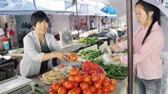 面的|去菜市场买菜时，这4种菜聪明人从来不买，连菜贩子都不吃
