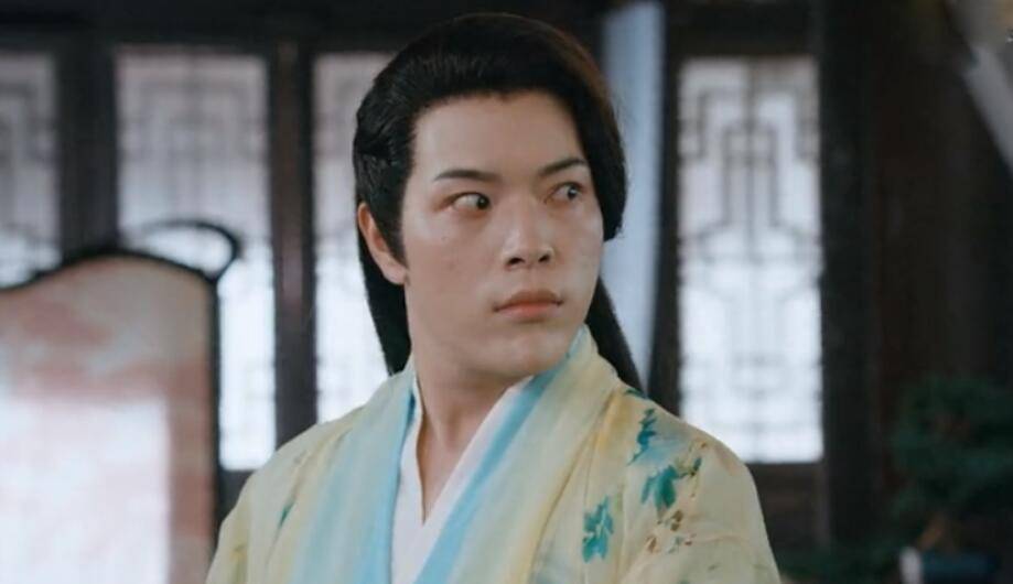 因为|好霸气！男星陈腾跃当群演被导演嫌丑，直接投资一部戏自己演男主