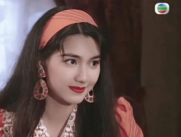 美人|一代美人洪欣，50岁容颜未改，依旧优雅动人