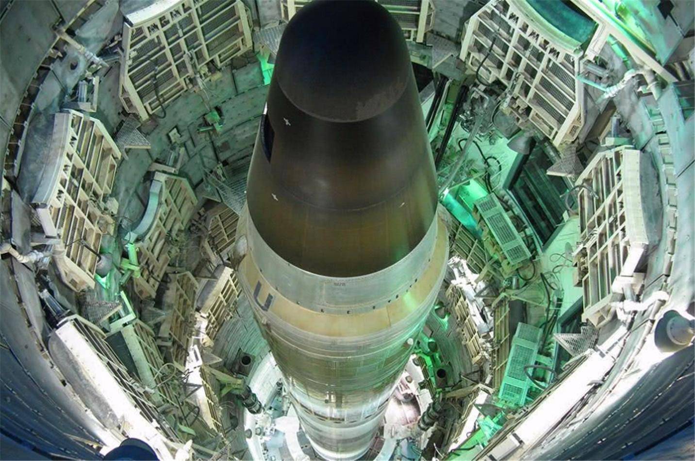 美国又拿核武做文章网友看似是好事实则包藏祸心