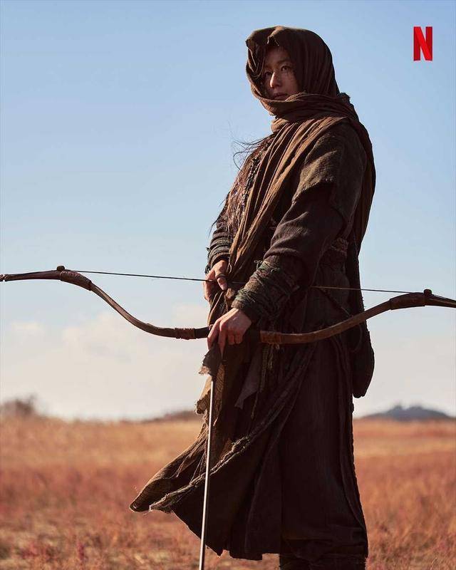 阿信|《王国》外传，《北方的阿信》没有垮掉，全智贤镜头虽少依然惊艳！