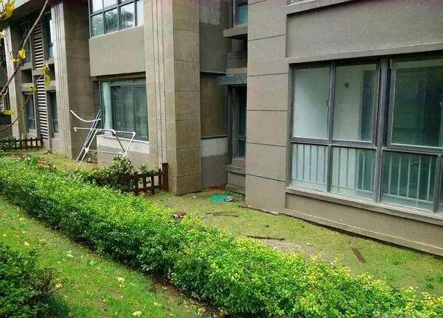 买房选择大小区还是小小区好 a7d707c01bb14954a708d60d4e85e4c9.jpeg