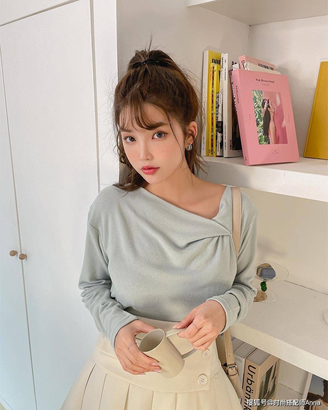 短裙|没有小裙子的夏天是不完整的，清新减龄显腿细，秒变撩人腿精女孩