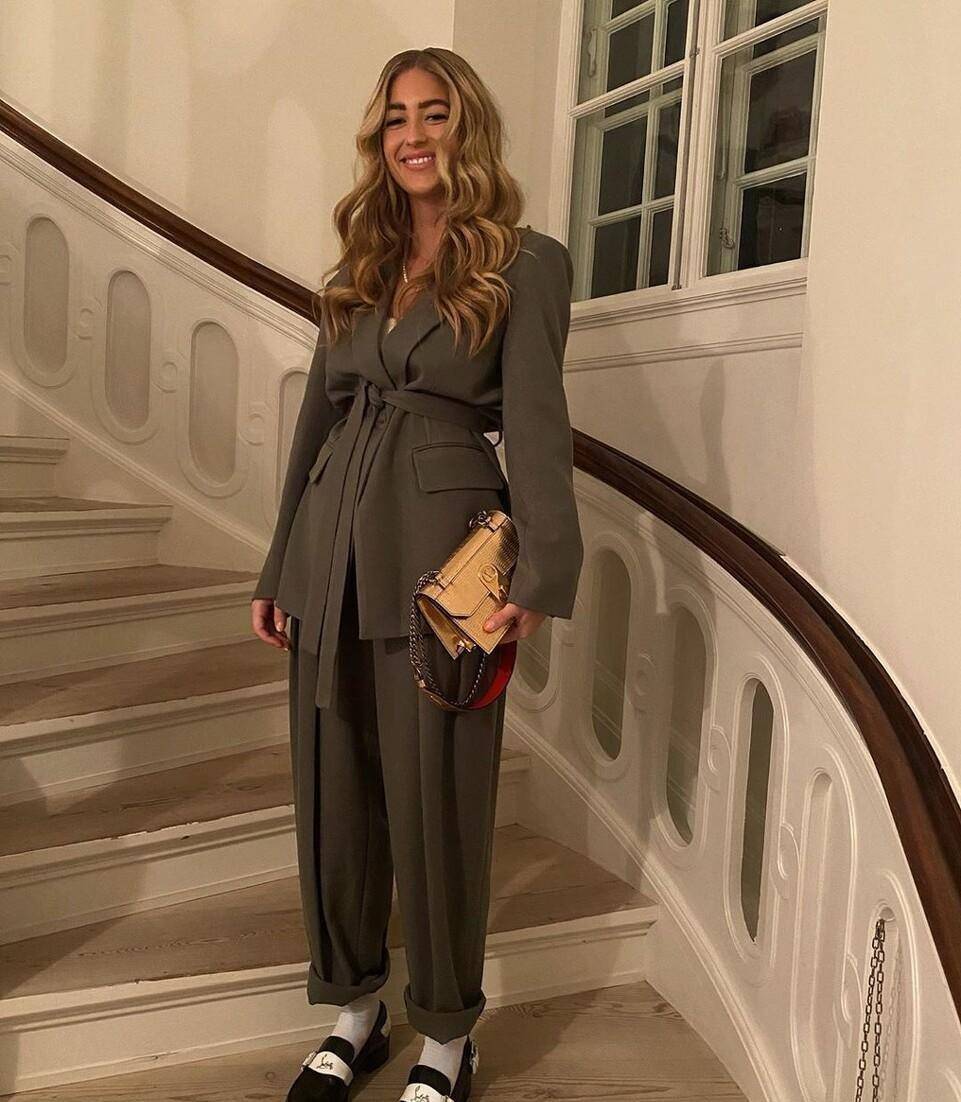 服装|甜系女孩可以穿的“乐福鞋”，复古又甜美，穿对了超有学生感