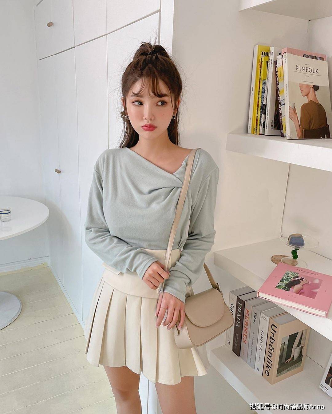 短裙|没有小裙子的夏天是不完整的，清新减龄显腿细，秒变撩人腿精女孩