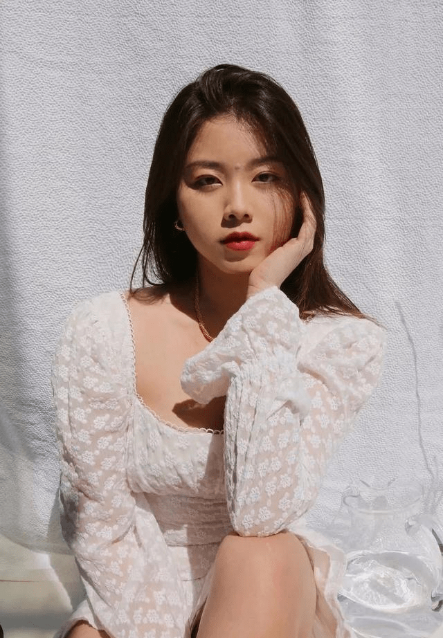身材|“微胖”女孩请自信点 你也能穿出高级感