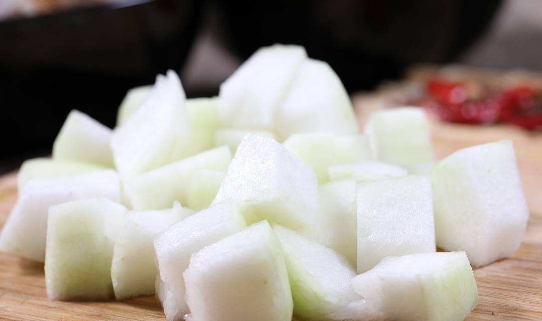 进行|血糖高的人,身体出现4异常,小心并发症!若没有,血糖还算稳定