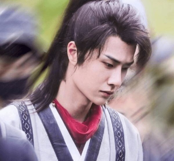 男星|古装红衣美男，龚俊、杨洋、肖战等男星，谁是你心头的朱砂痣？