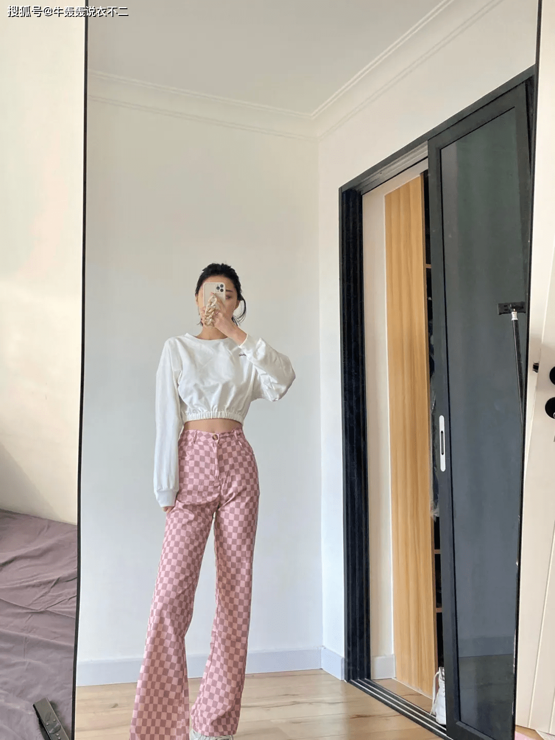 姐妹|夏天已接近尾声，入秋这2件衣服该备起来了！都被棋盘格和编织元素占领了