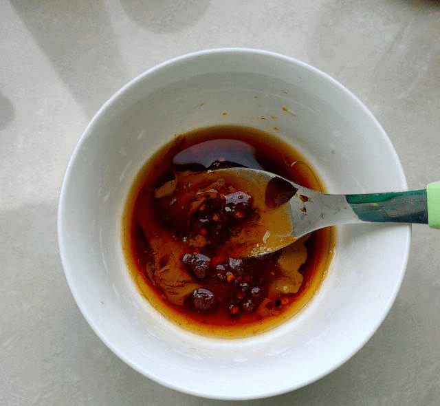 烧什么菜适合放芝麻酱 4178f530b1a84547b9f9a1c886932a23.png