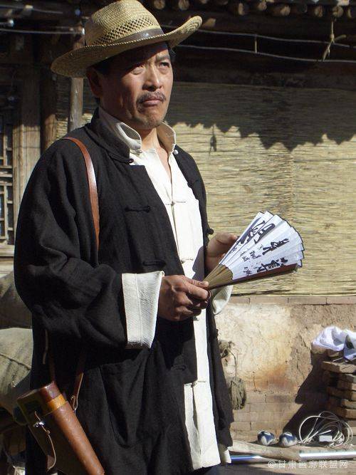 杨连仲《人到四十》——酒鬼刘彪《武装特警》饰陈队长《玉蛟龙》饰罗