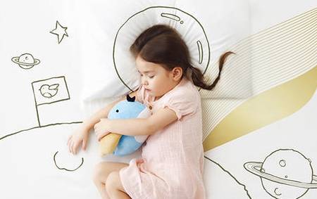 婴儿|新生儿不必寸步不离?侥幸留宝宝独处,发生五种情况没处哭