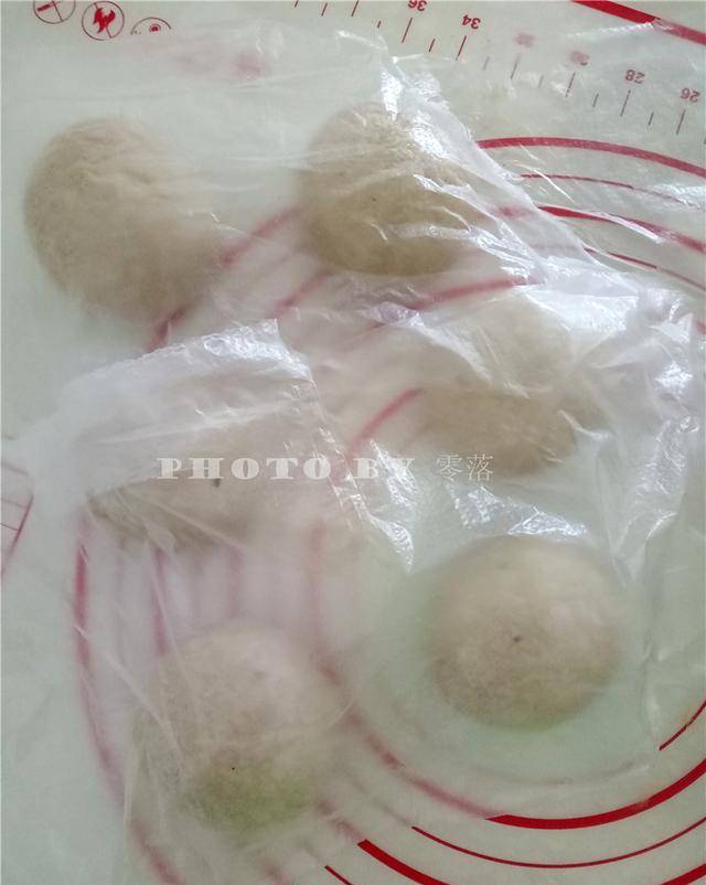 面包|1个鸡蛋半碗面，面包在家就能做，比馒头简单，但比馒头好吃太多
