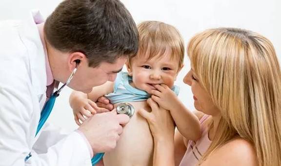 家长|宝宝上幼儿园又哭又闹不愿意去，家长焦头烂额，四招应对能帮大忙