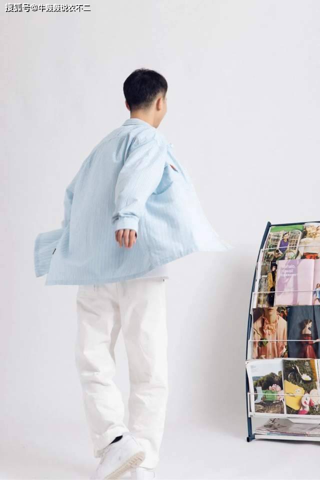 眼睛|真人改造：日常T恤短裤随便穿的男生，这份约会穿搭改造，拯救还是单身的他