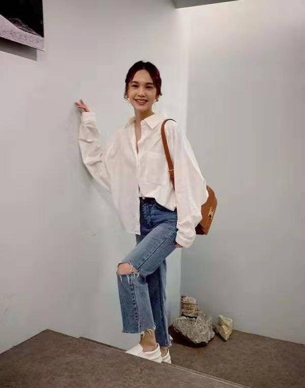 杨丞琳|杨丞琳戴口罩穿小熊衣，过年坚持运动，室内也要又美又安全！