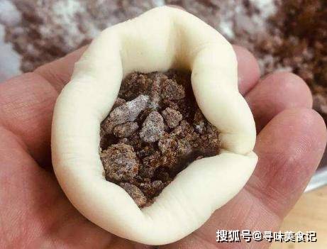 做法|早餐别吃油条了，教你新做法，揉一揉烙一烙，简单好做香软还营养
