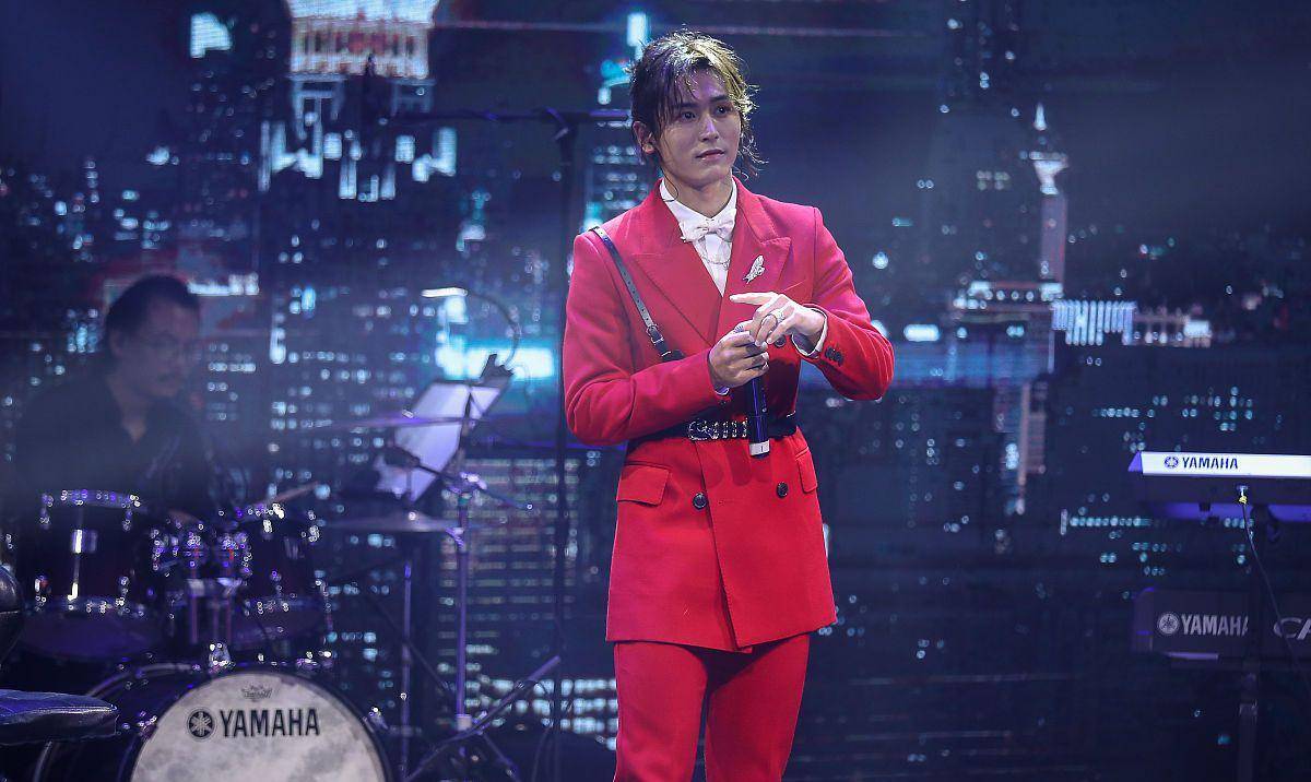 明星 无知 就可以拜鬼吗 张哲瀚