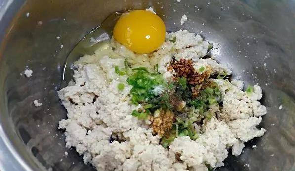 里加|豆腐里加个鸡蛋，10分钟即成，不用早起，照样吃的美美的！