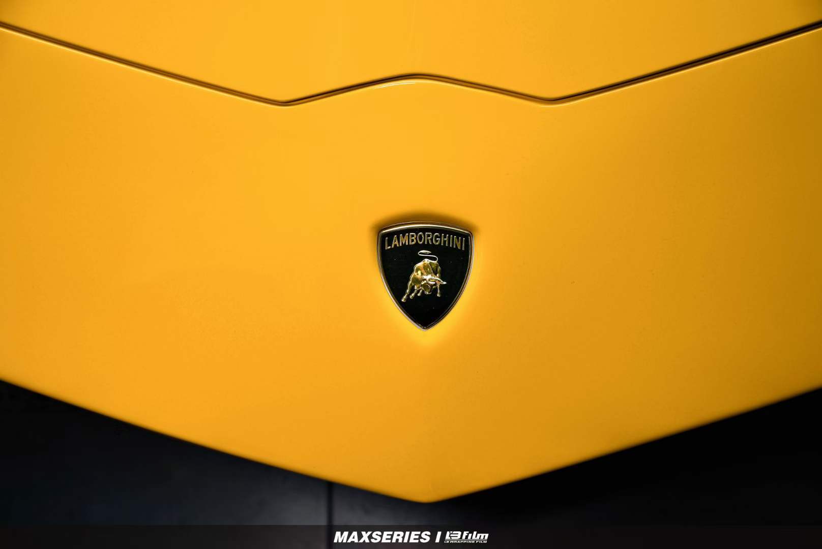 车身|兰博基尼-LP700车身贴膜LB改色膜超亮莫兰黄