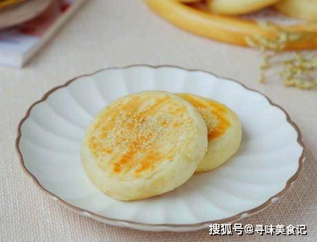 做法|早餐别吃油条了，教你新做法，揉一揉烙一烙，简单好做香软还营养