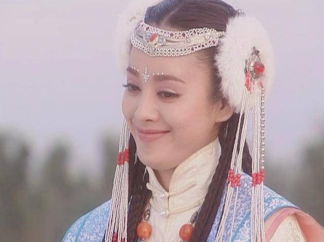 灵气|异域扮相好看的古装美人,只服这20位,辨识度高不说还灵气逼人