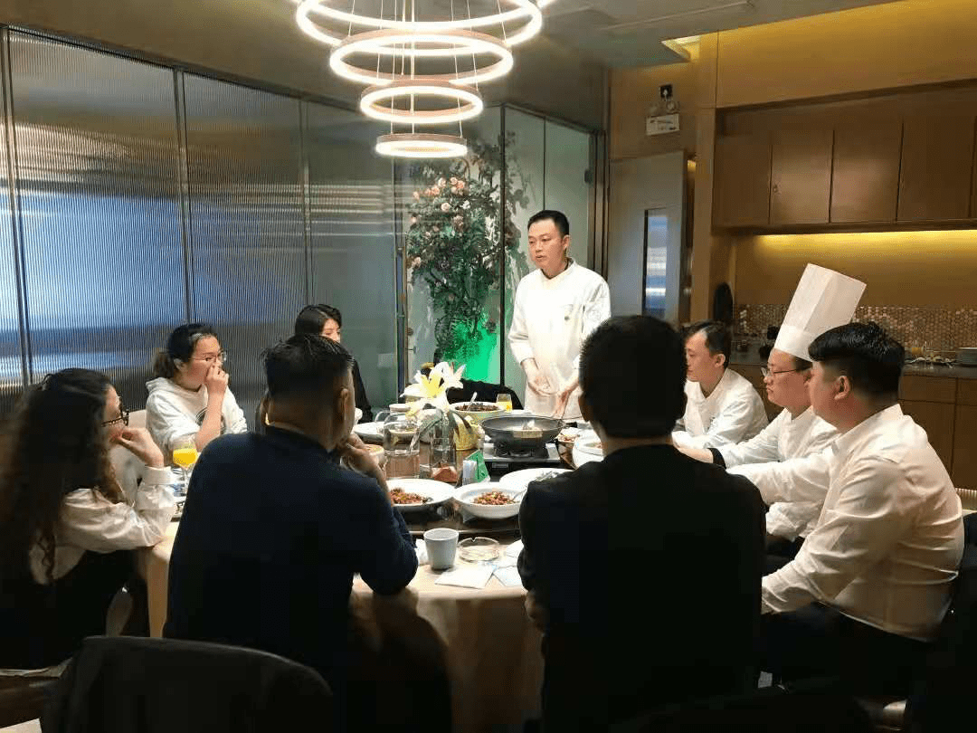 三强鸽子用30年让鸽子成为濮阳名片