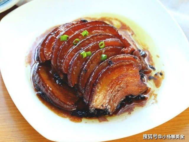 因为|教你自己在家做扣肉，这样做扣肉更入味，肥而不腻，吃起来更香