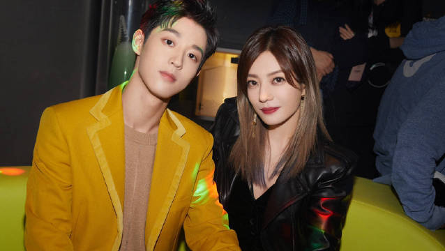 赵薇方对张哲瀚事件表态:铭记历史!张哲瀚是其公司唯一赚钱艺人