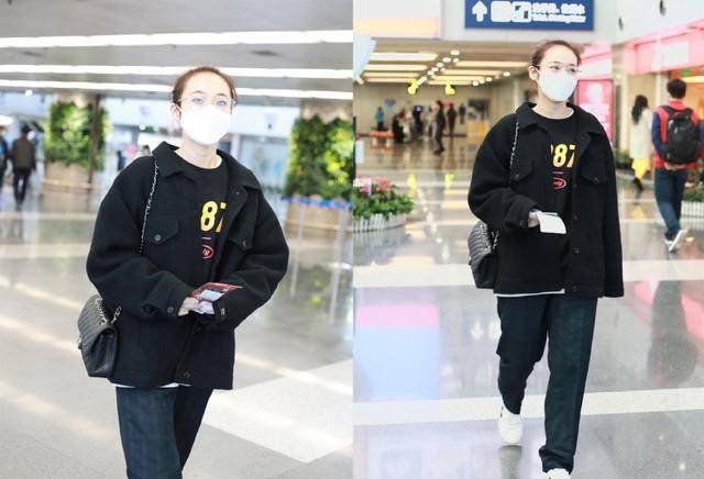 黑色|张佳宁身穿黑色呢子外套搭阔腿裤，低调简约，青春感十足