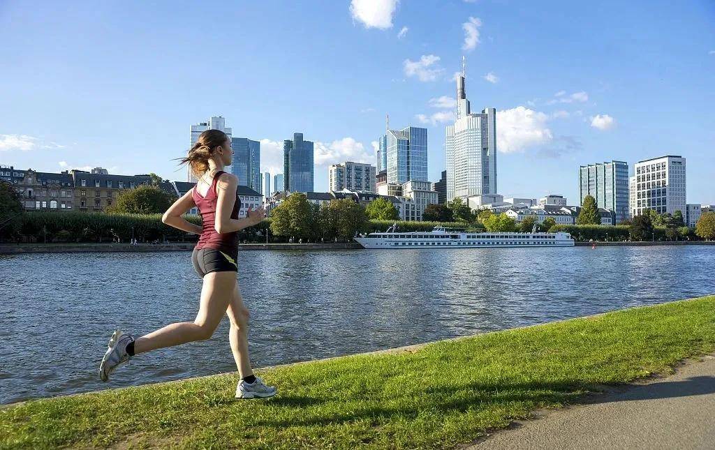 新城控股遇见最理想的都会滨江生活