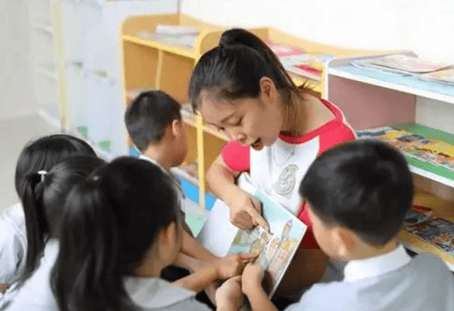 实际操作|幼儿园纳入“义务教育”，家长终于告别天价学费，教育部回应来了