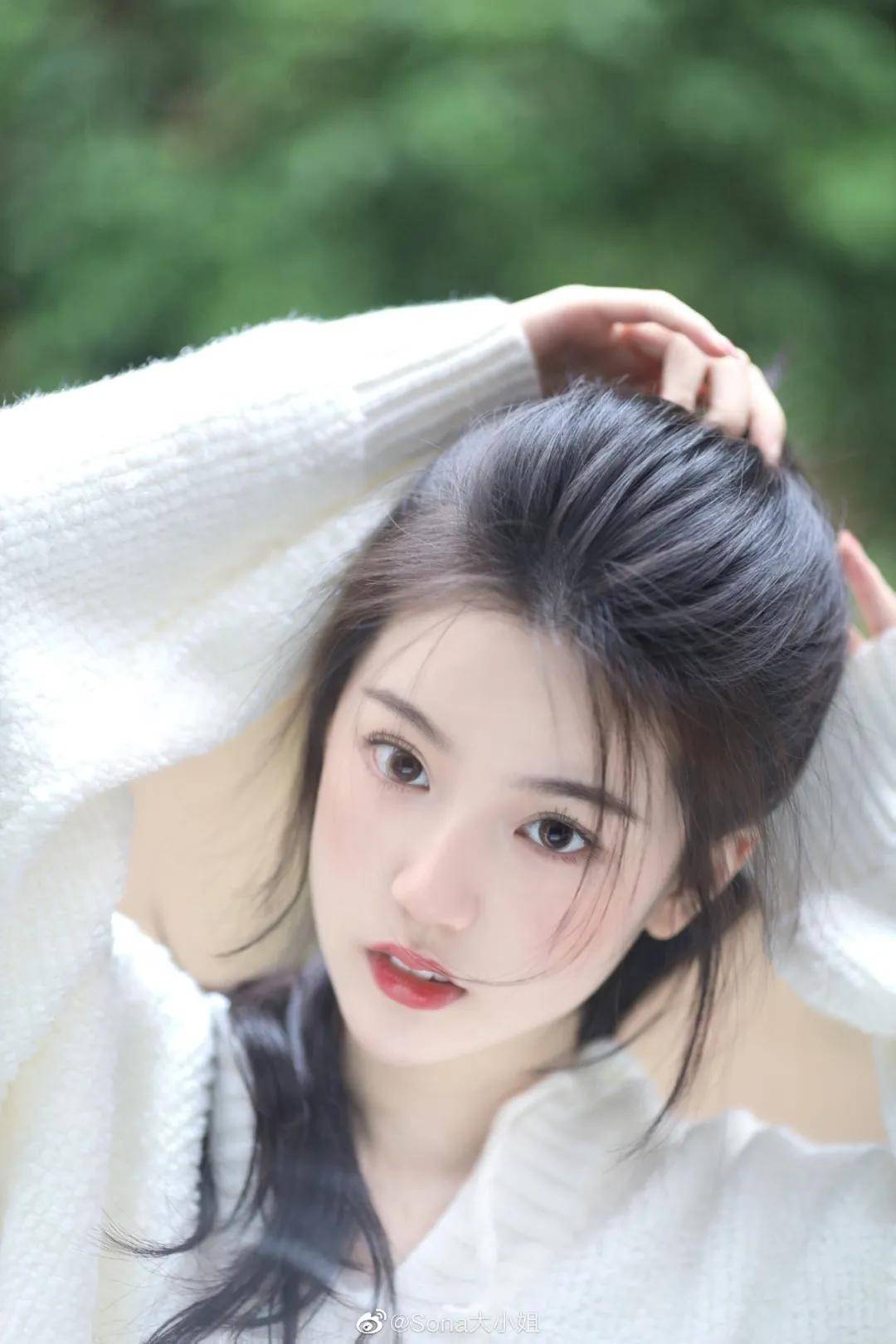 sona|美少女圈拉胯成啥样了，连她都被说是颜值诈骗…
