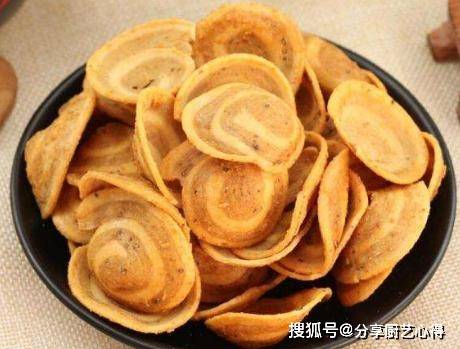 做法|教你一款小零嘴，一碗面粉半碗水，做着省事吃着酥脆，哄孩子管用