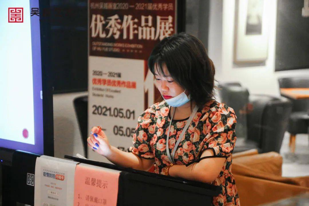 林老师有时也会和同学们互动▲同学们也很配合老师的互动▲每一位