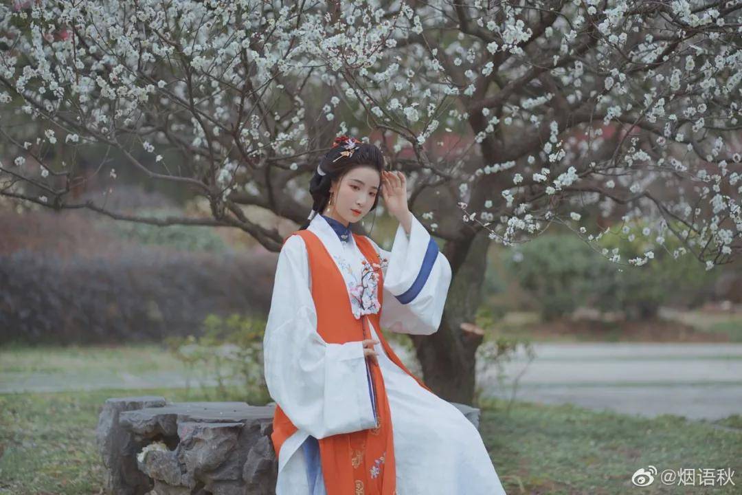 仙女|汉服小仙女：严寒独自开