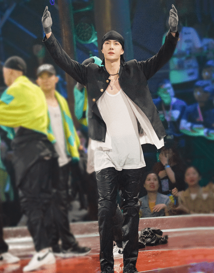 王一博造型师王逸铎工作道路上的绊脚石——谢汶凯,李帅,叶音!