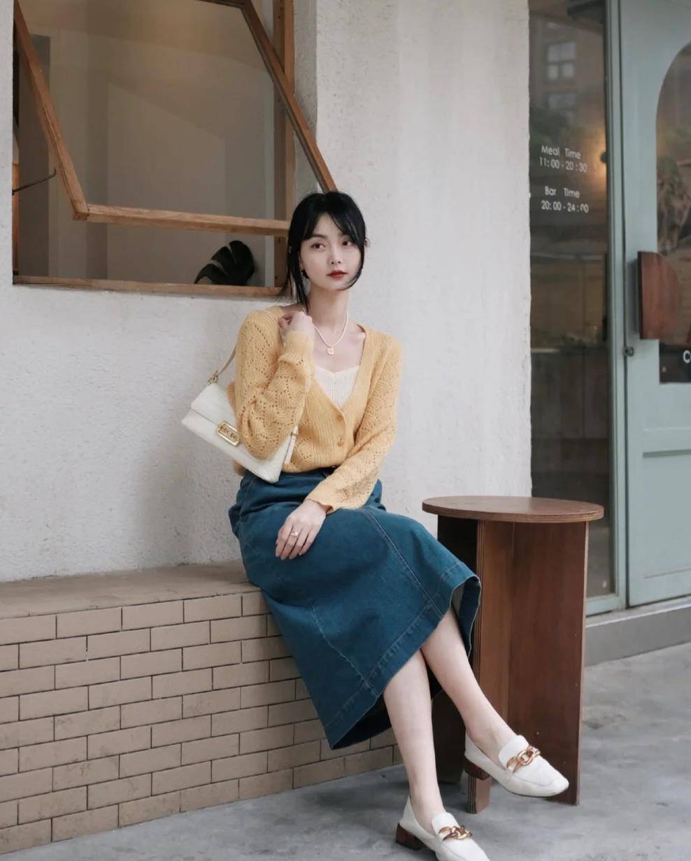 颜色|今年秋天怎么穿才能出彩？掌握这3点秘诀，不用着急买衣服