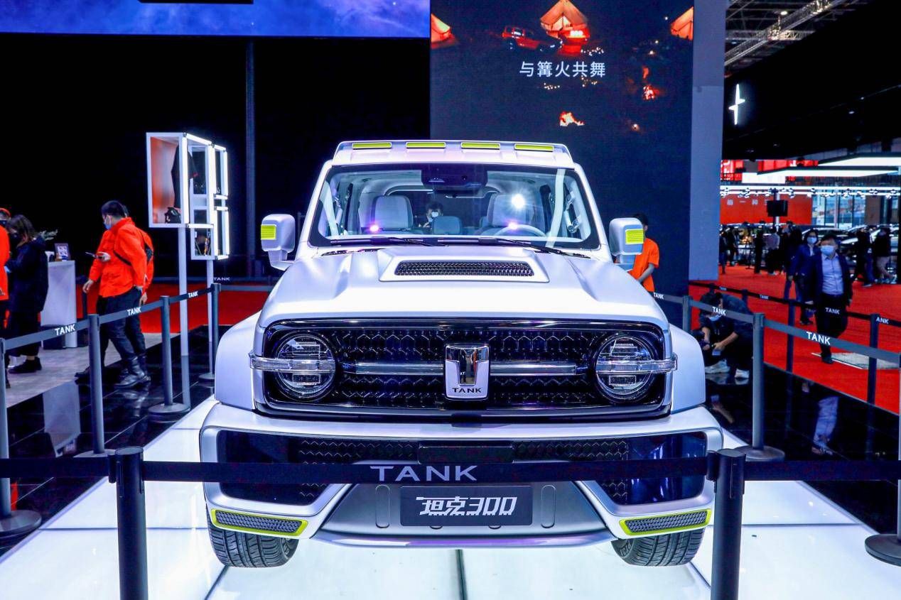 坦克300赛博版让热浪来得更加猛烈些