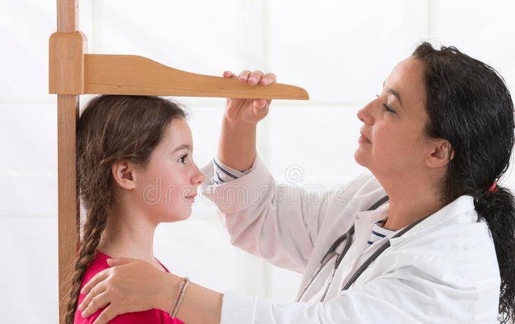 后天|揭秘孩子身高遺傳公式，父母把握30%后天因素，寶寶猛長高個子大長腿