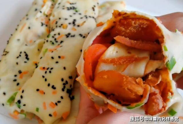 做法|自从学会鸡蛋饼这新做法，我家早餐10分钟搞定，柔软劲道凉了不硬