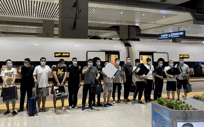 网页游戏排行榜第一_一锅端!安徽警方摧毁一大型网络游戏直播诈骗团伙