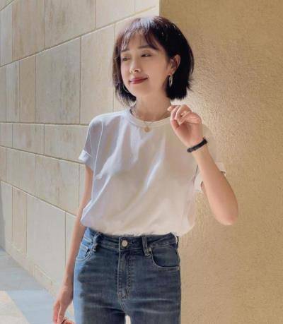 慵懒感白色短袖 59c4fd10727c43369bad6a7de1ab410c.jpeg